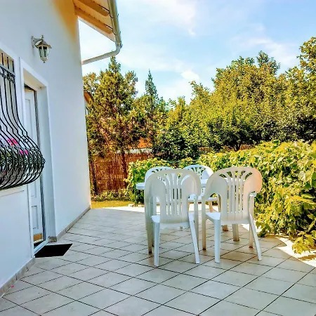Fesztival Nyaralohaz Appartement *